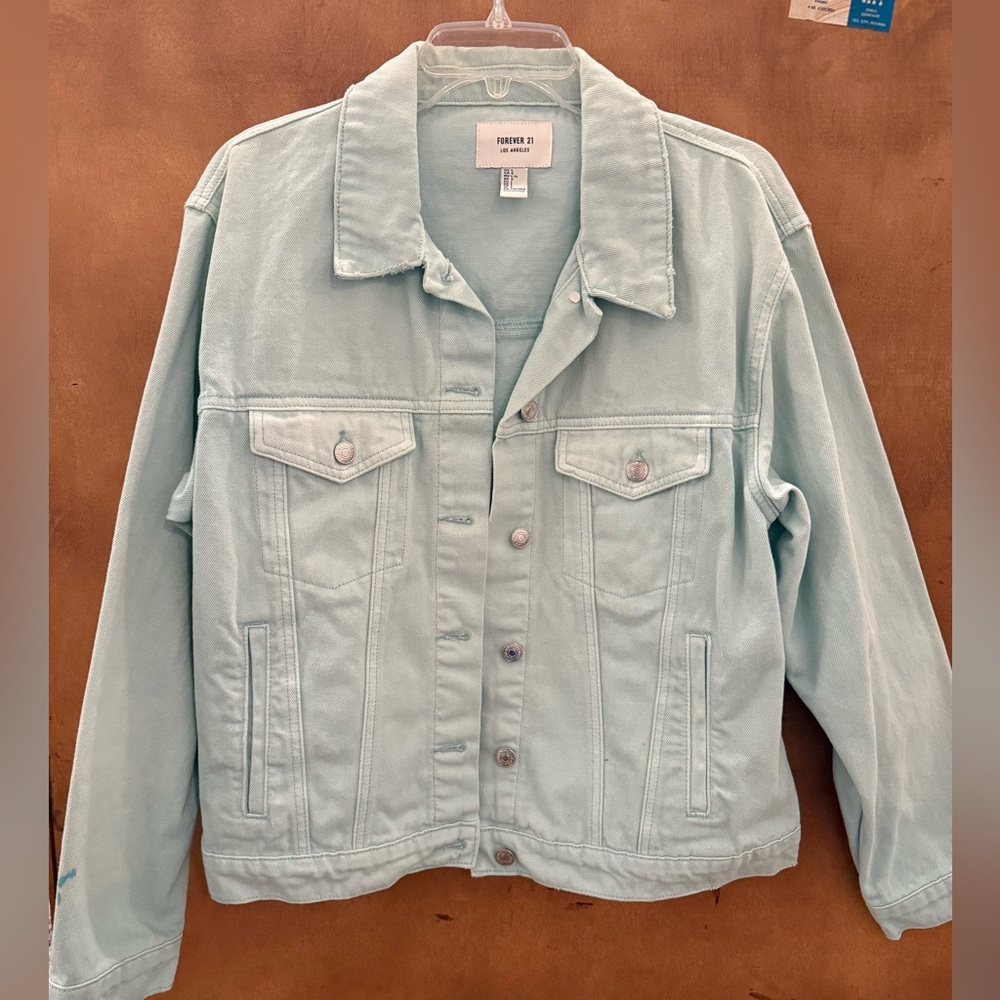 Forever 21 Light Aqua Denim Jacket – Women’s Size Large – Like New